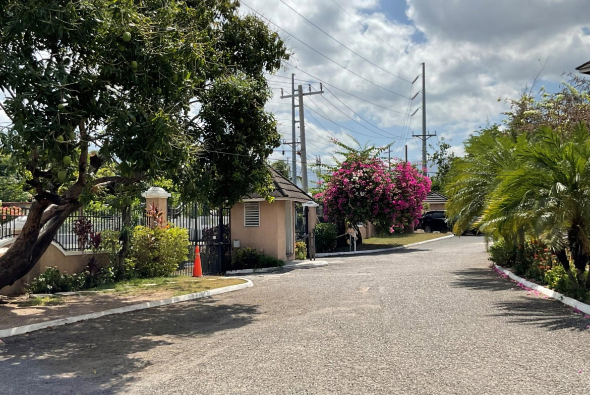 First image of 101a-14 Kingsway in Kingston 10, St. Andrew, Jamaica - property is For Rent