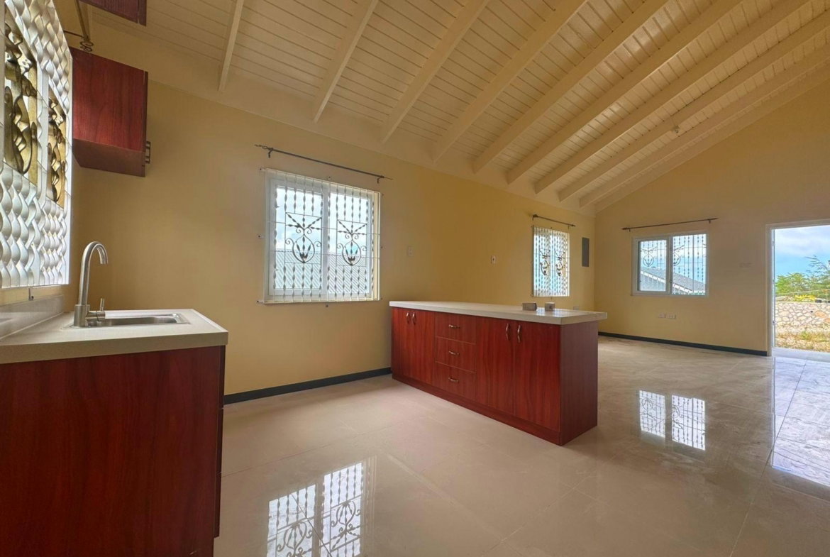 Fourth image of Edmund Ridge Estate in SPOT VALLEY, St. James, Jamaica - property is For Rent