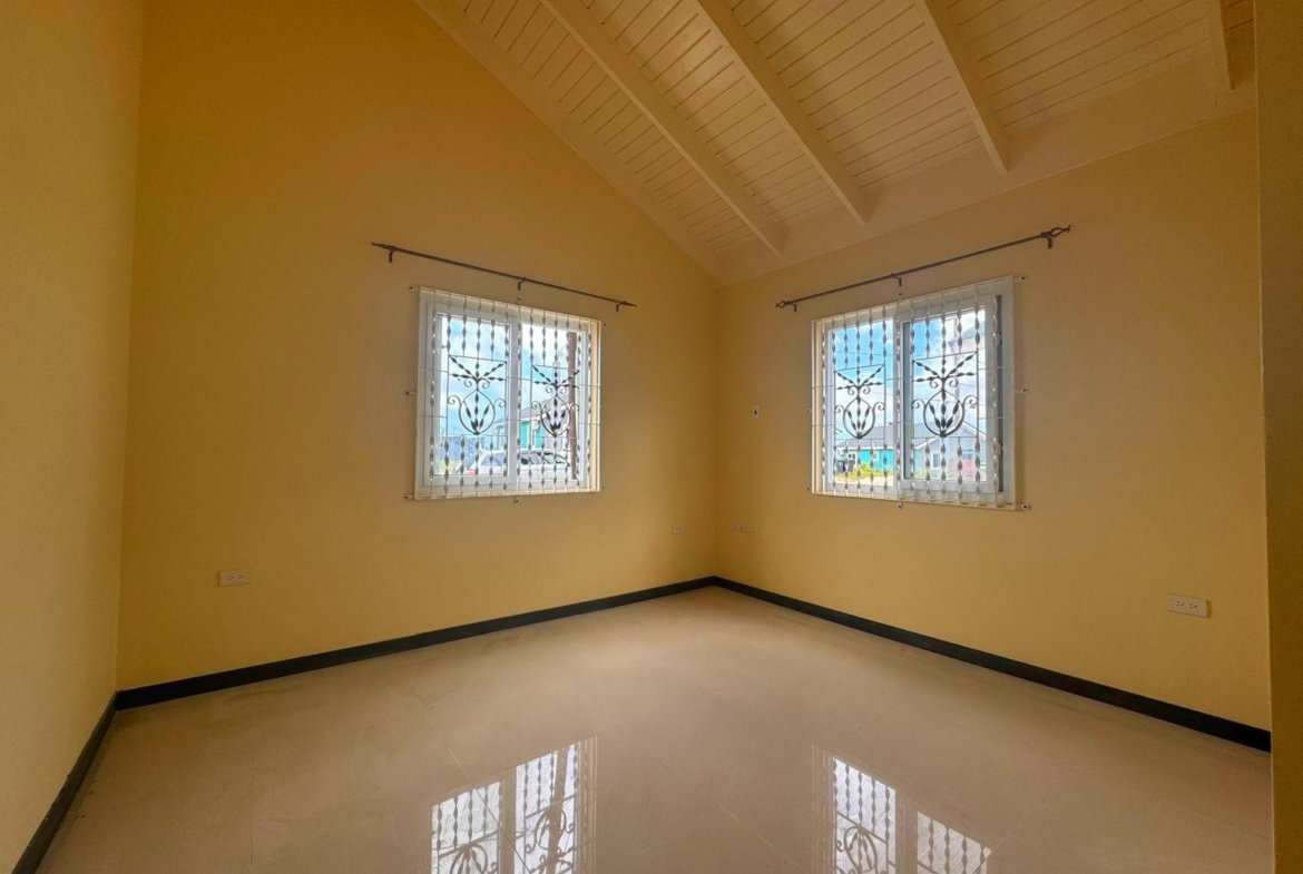 Eighth image of Edmund Ridge Estate in SPOT VALLEY, St. James, Jamaica - property is For Rent