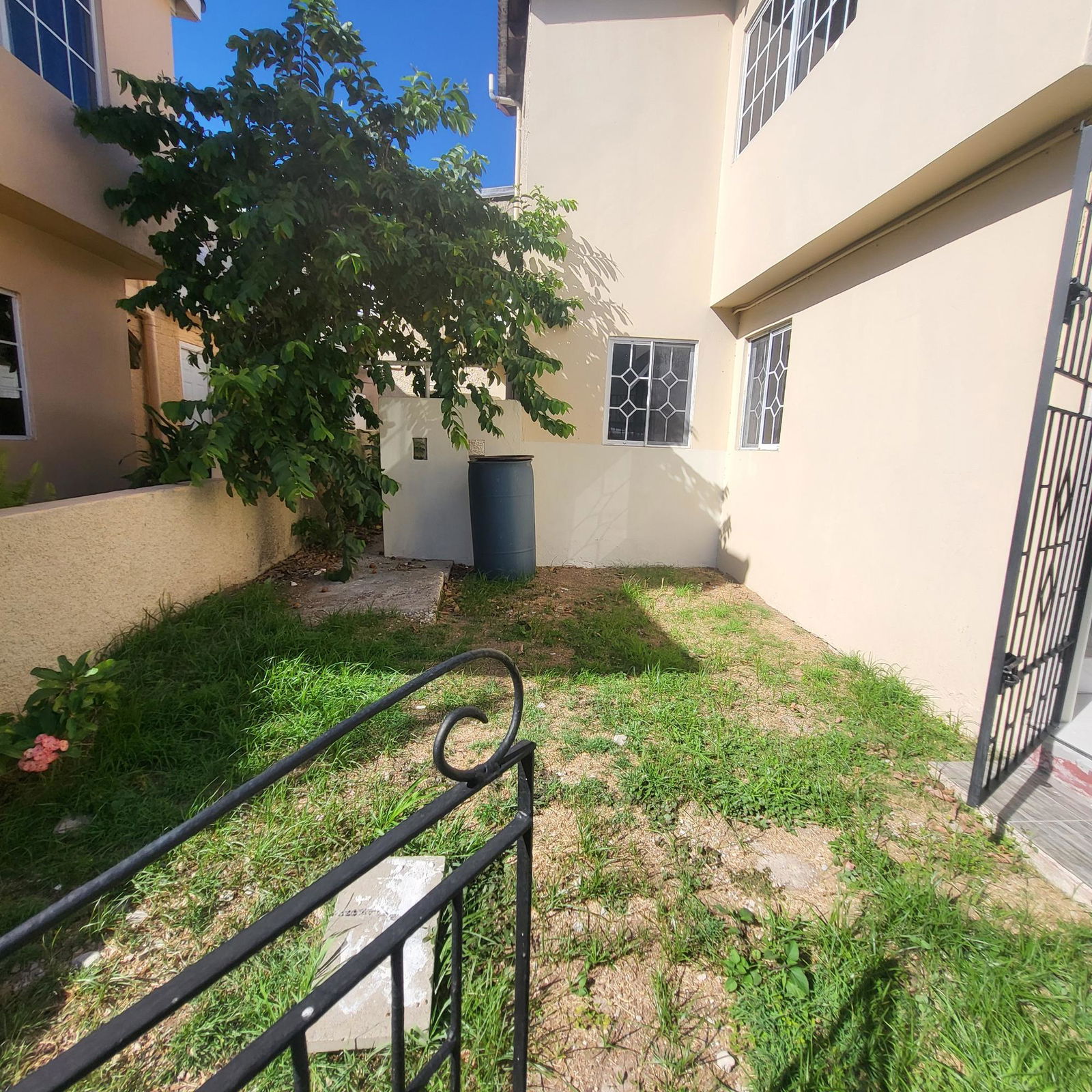 Third image of 4-14 Gordon Close in Kingston 5, St. Andrew, Jamaica - property is For Sale