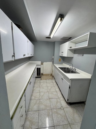 Second image of 11b-8 Ocean Towers, Ocean Boul in KINGSTON, Kingston, Jamaica - property is For Rent