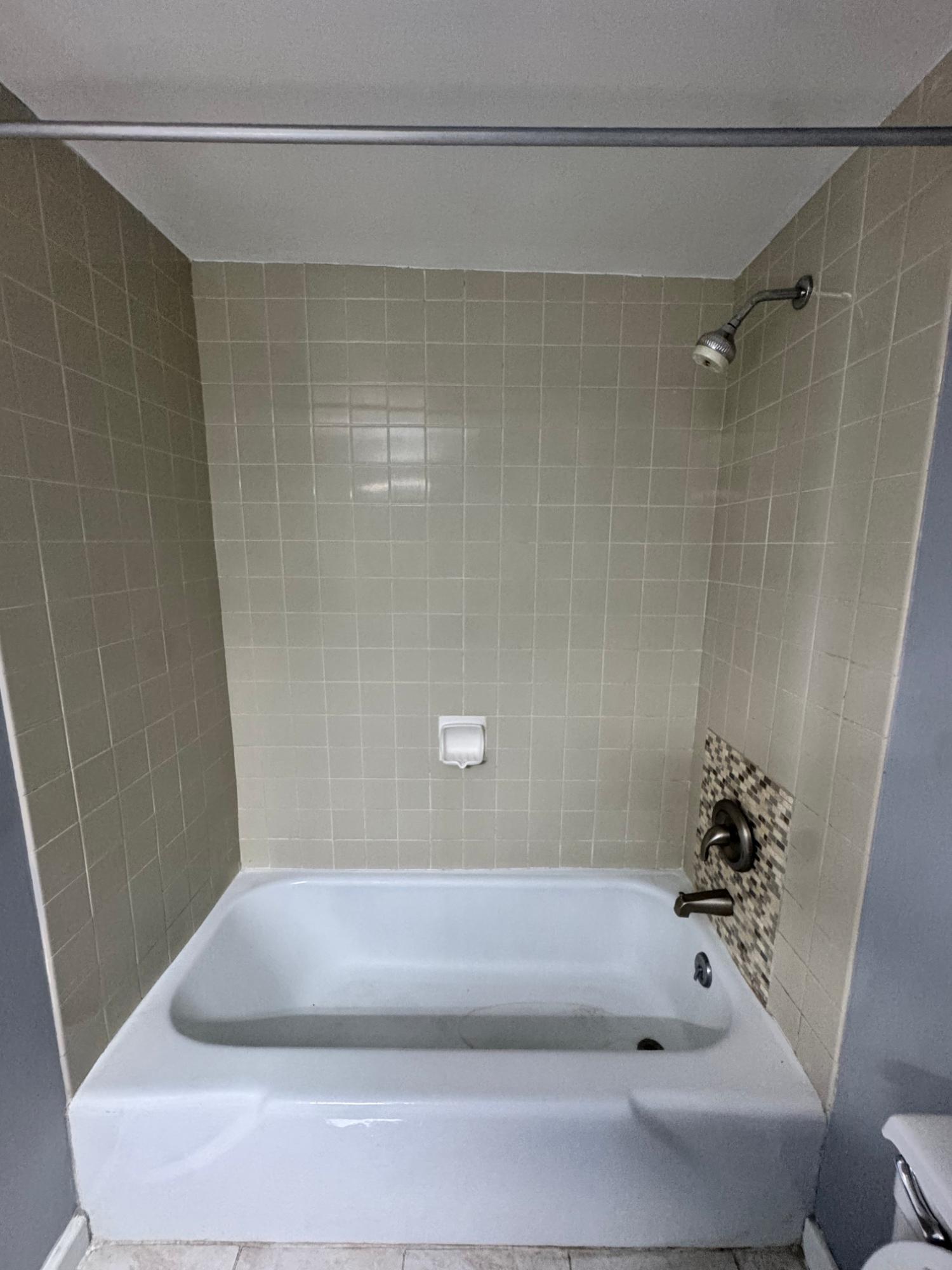 Eleventh image of 11b-8 Ocean Towers, Ocean Boul in KINGSTON, Kingston, Jamaica - property is For Rent