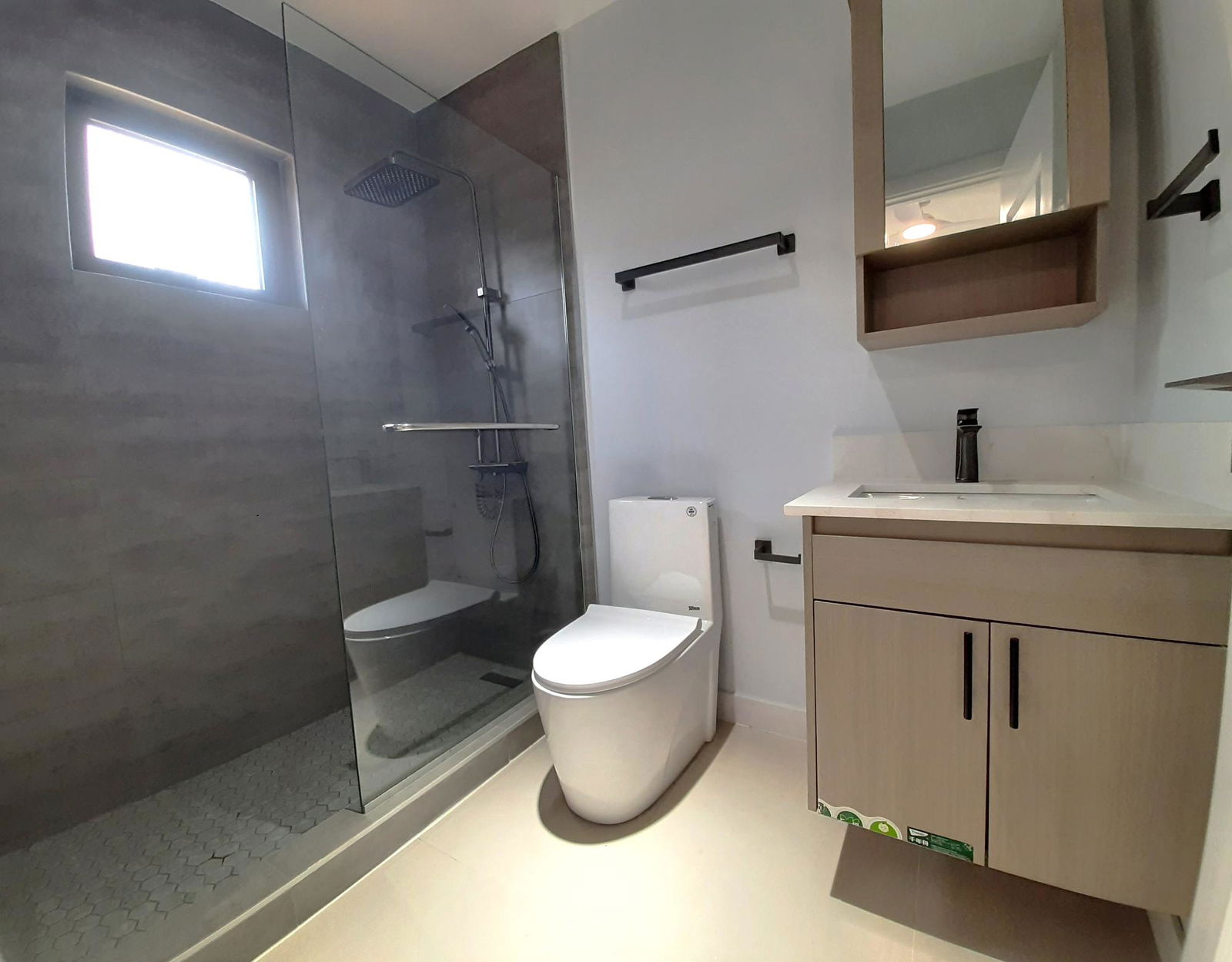 Move-In-Ready-2-Bedroom-House-for-Rent-in-Oak-Estate-St.-Catherine-Jamaica Fourteenth image of 317 Oak Estate in Bernard Lodge, St. Catherine, Jamaica - property is For Rent