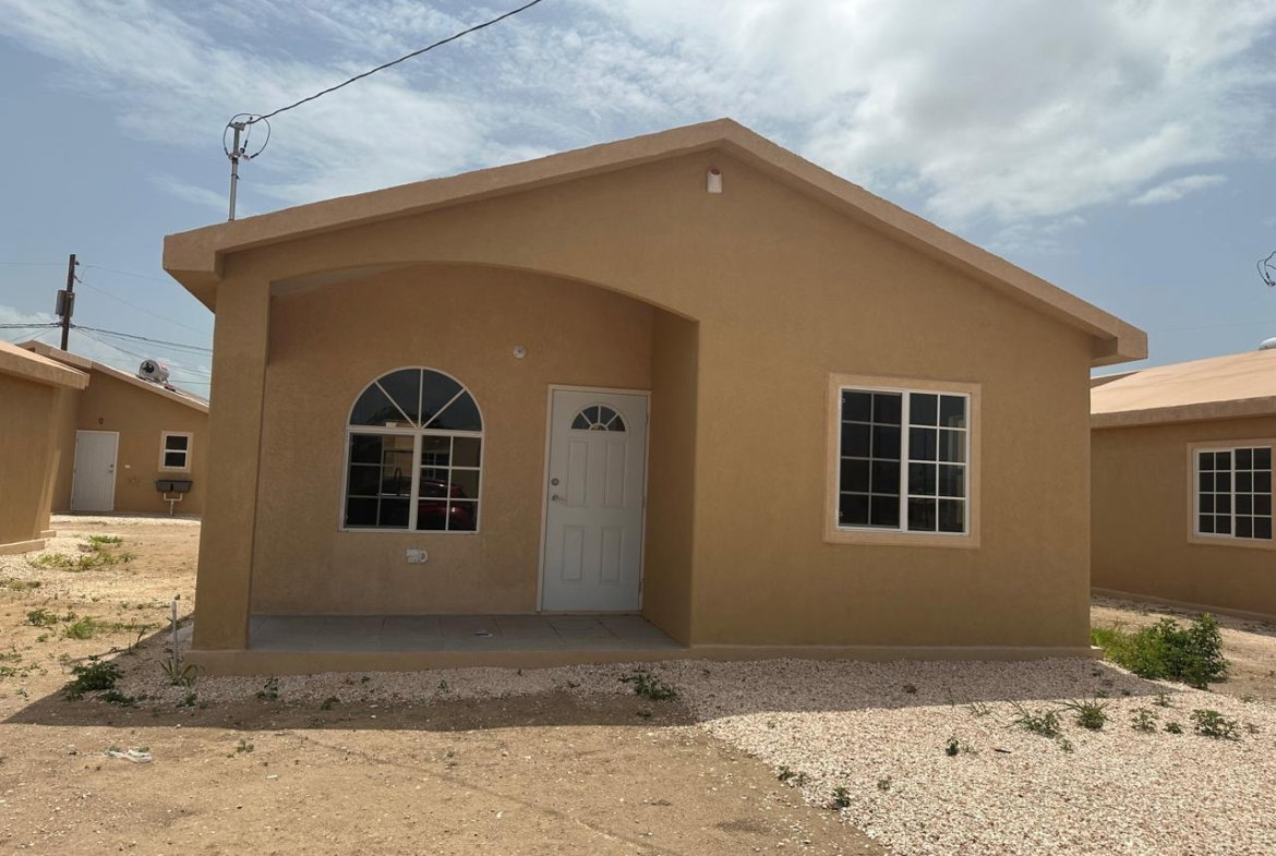 Second image of 295 Phoenix Park Village 2, p in Phoenix Park, St. Catherine, Jamaica - property is For Rent