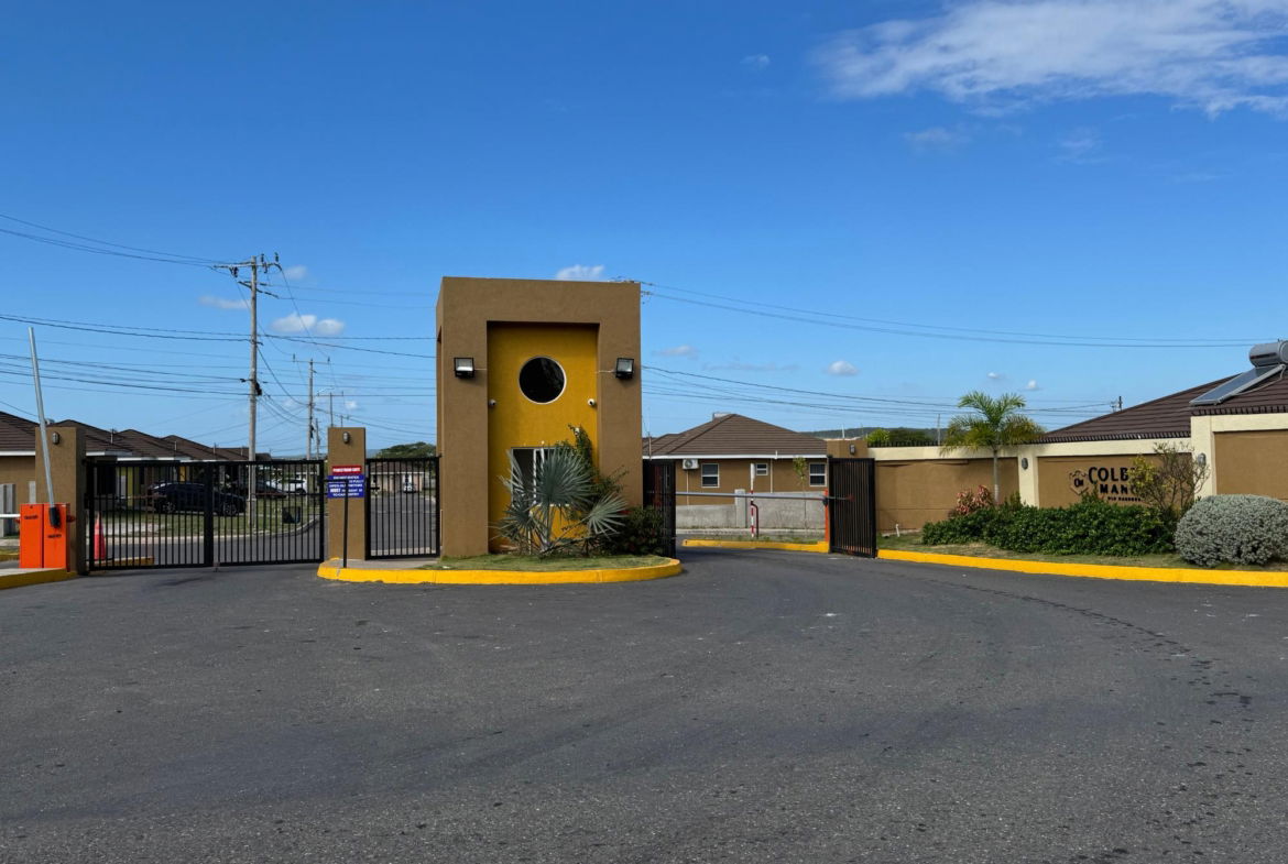 Second image of Colbeck Manor in Colbeck, St. Catherine, Jamaica - property is For Rent