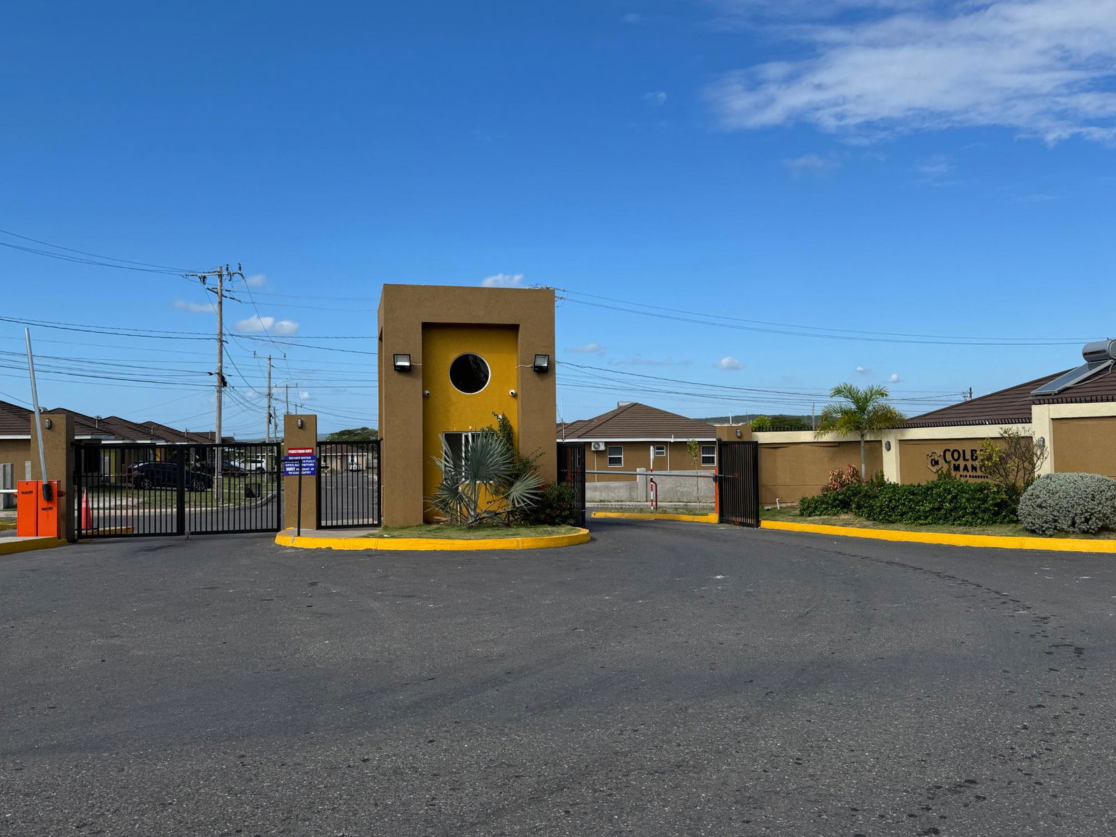 Premium-2-Bedroom-House-for-Rent-in-Colbeck-Manor-St.-Catherine-Jamaica Second image of Colbeck Manor in Colbeck, St. Catherine, Jamaica - property is For Rent