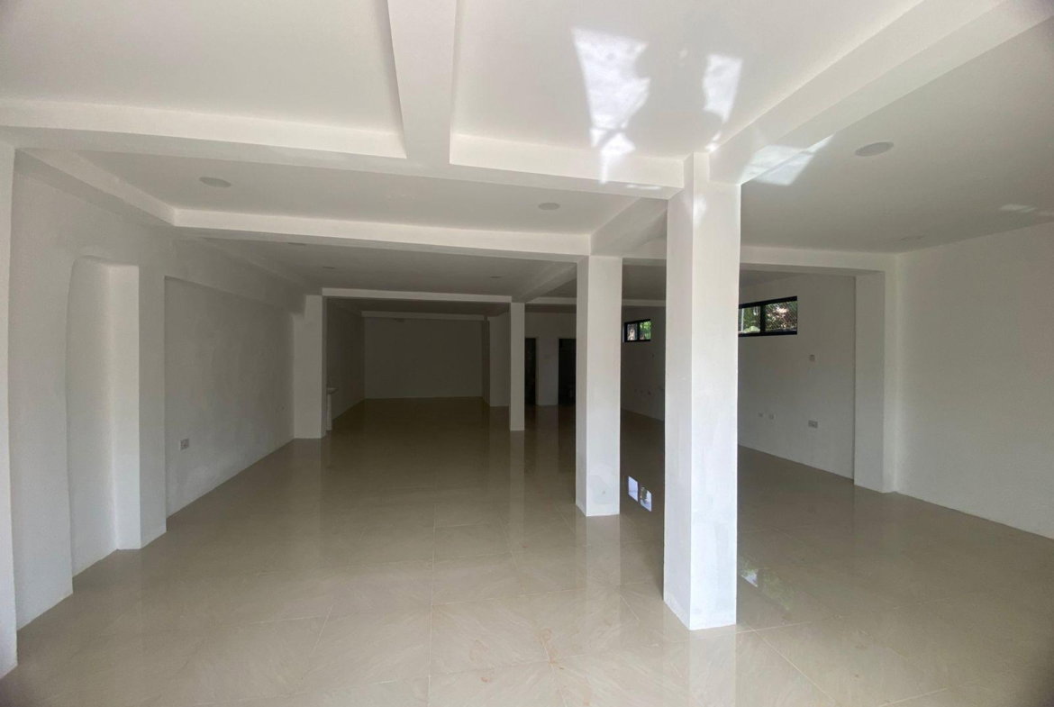 Fifth image of 115-117 Manchester Road in Mandeville, Manchester, Jamaica - property is For Rent