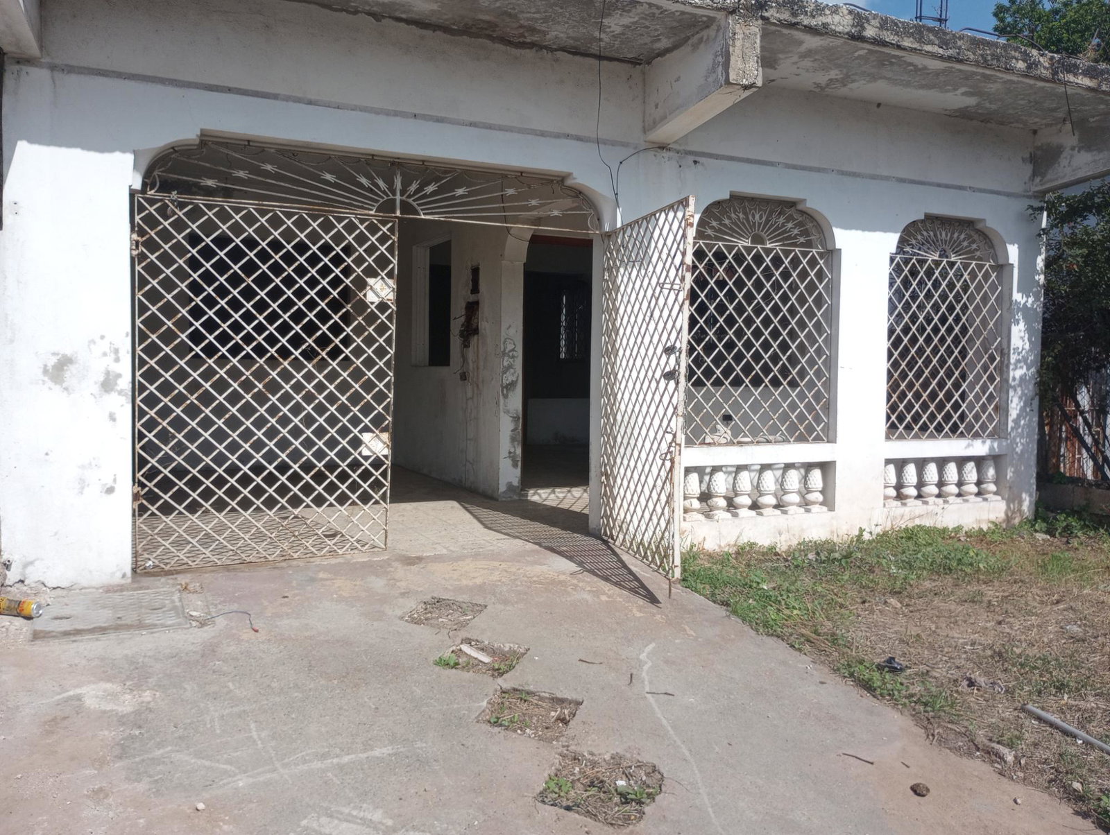 Third image of 1 1/2 Dunoon Road, Kingston 2 in Kingston 3, St. Andrew, Jamaica - property is For Sale