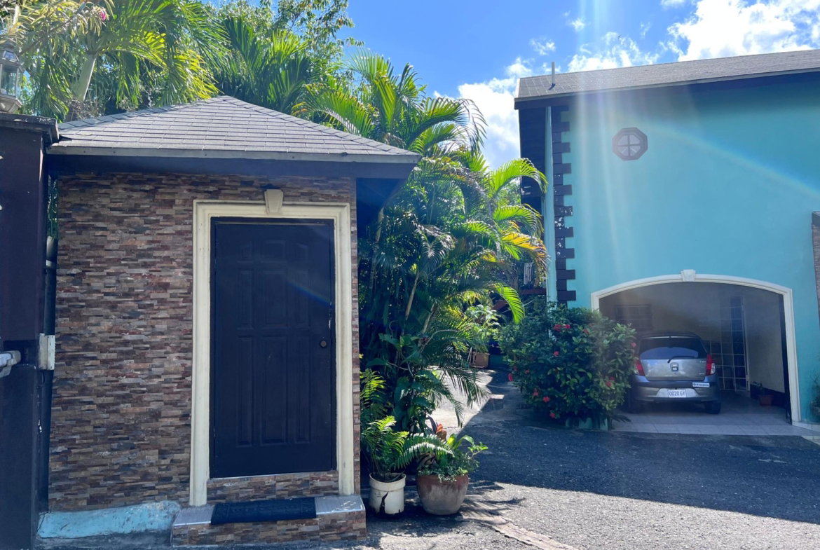 Seventh image of East Armour Heights in Constant Spring P.O., St. Andrew, Jamaica - property is For Sale