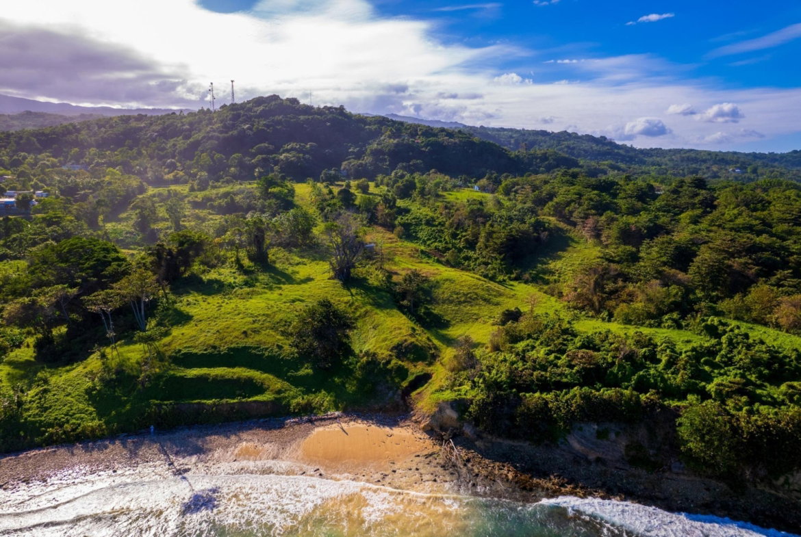 Fifth image of Ross Craig in Manchioneal, Portland, Jamaica - property is For Sale