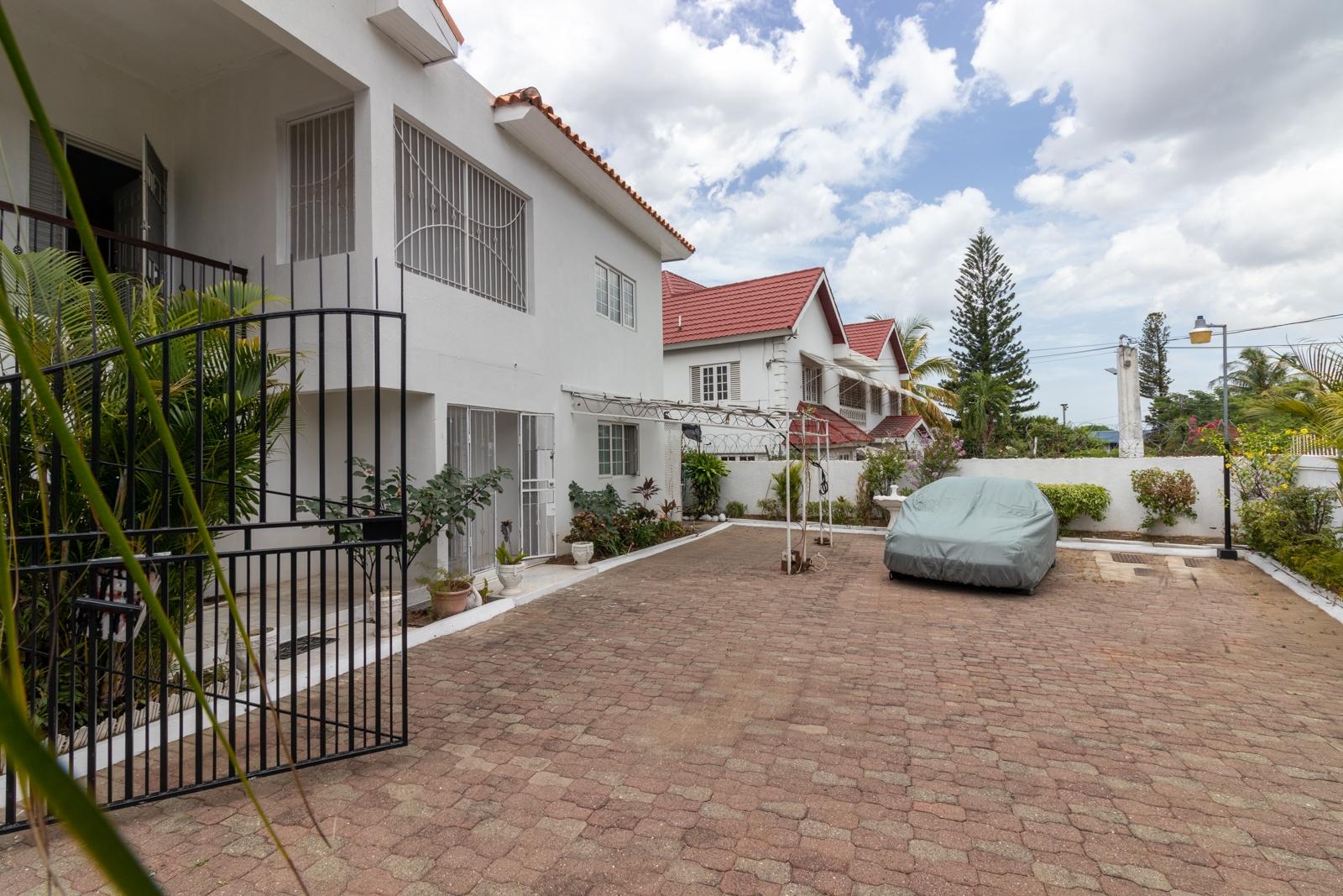 Thirteenth image of 5-13 Clieveden Ave. in Kingston 6, St. Andrew, Jamaica - property is For Sale