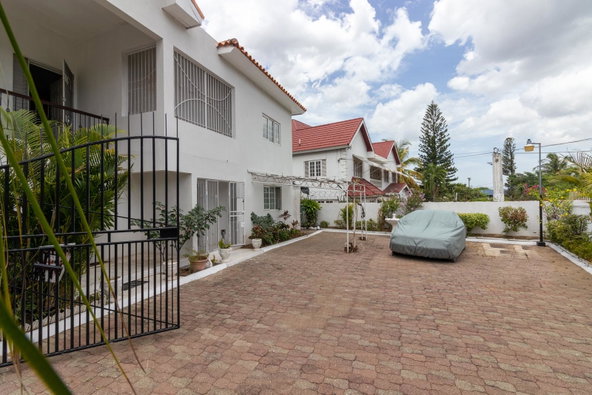 Thirteenth image of 5-13 Clieveden Ave. in Kingston 6, St. Andrew, Jamaica - property is For Sale
