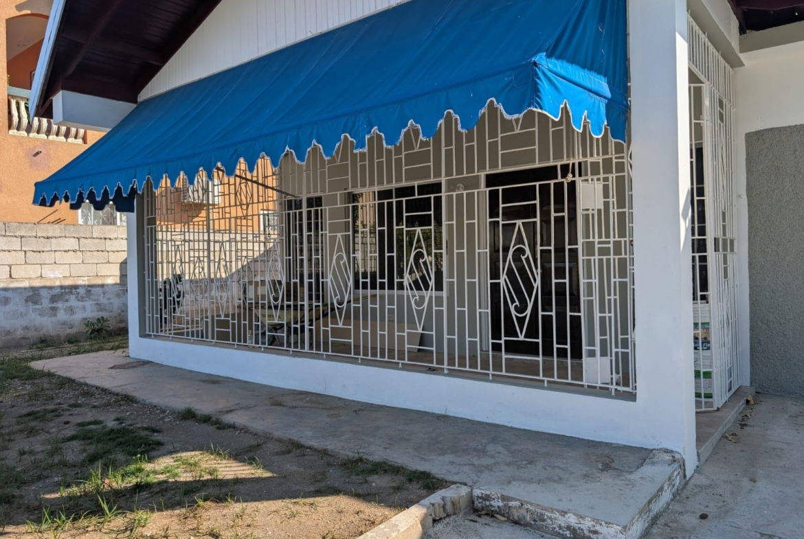 Second image of 229 Susan Avenue in Bridgeport, St. Catherine, Jamaica - property is For Rent