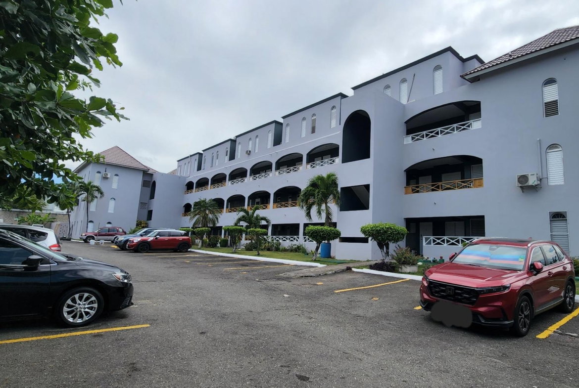 Eighteenth image of 14-2 Central Avenue in Constant Spring P.O., St. Andrew, Jamaica - property is For Rent