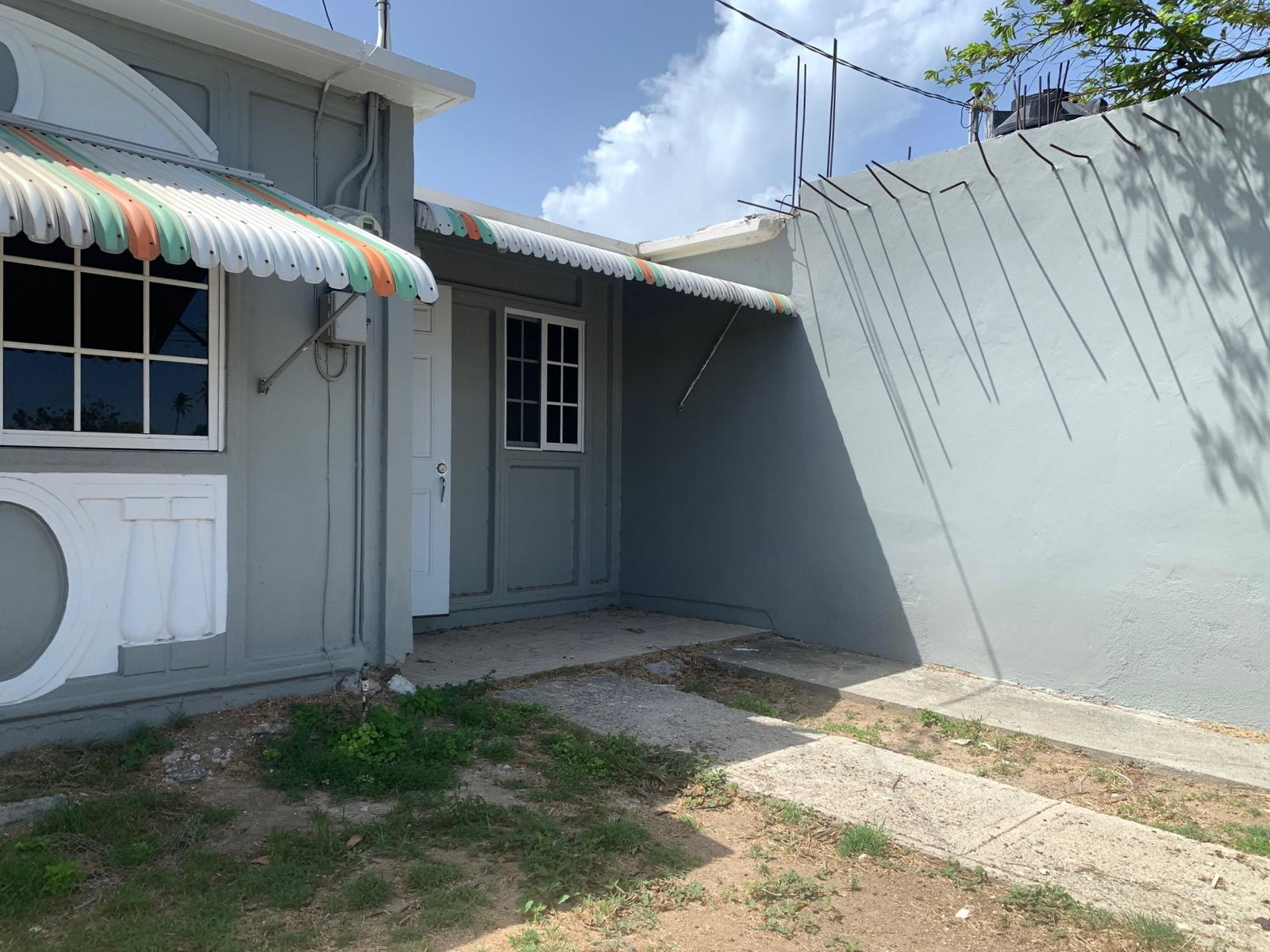 Renovated-3-Bedroom-House-for-Rent-in-East-Ascot-St.-Catherine-Jamaica Second image of 135 North East 20th st in Greater Portmore, St. Catherine, Jamaica - property is For Rent