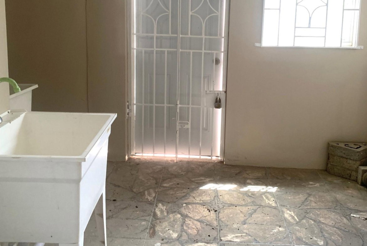 Sixth image of 135 North East 20th st in Greater Portmore, St. Catherine, Jamaica - property is For Rent