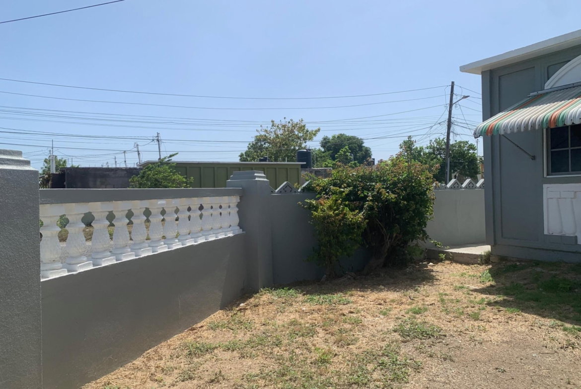 Ninth image of 135 North East 20th st in Greater Portmore, St. Catherine, Jamaica - property is For Rent