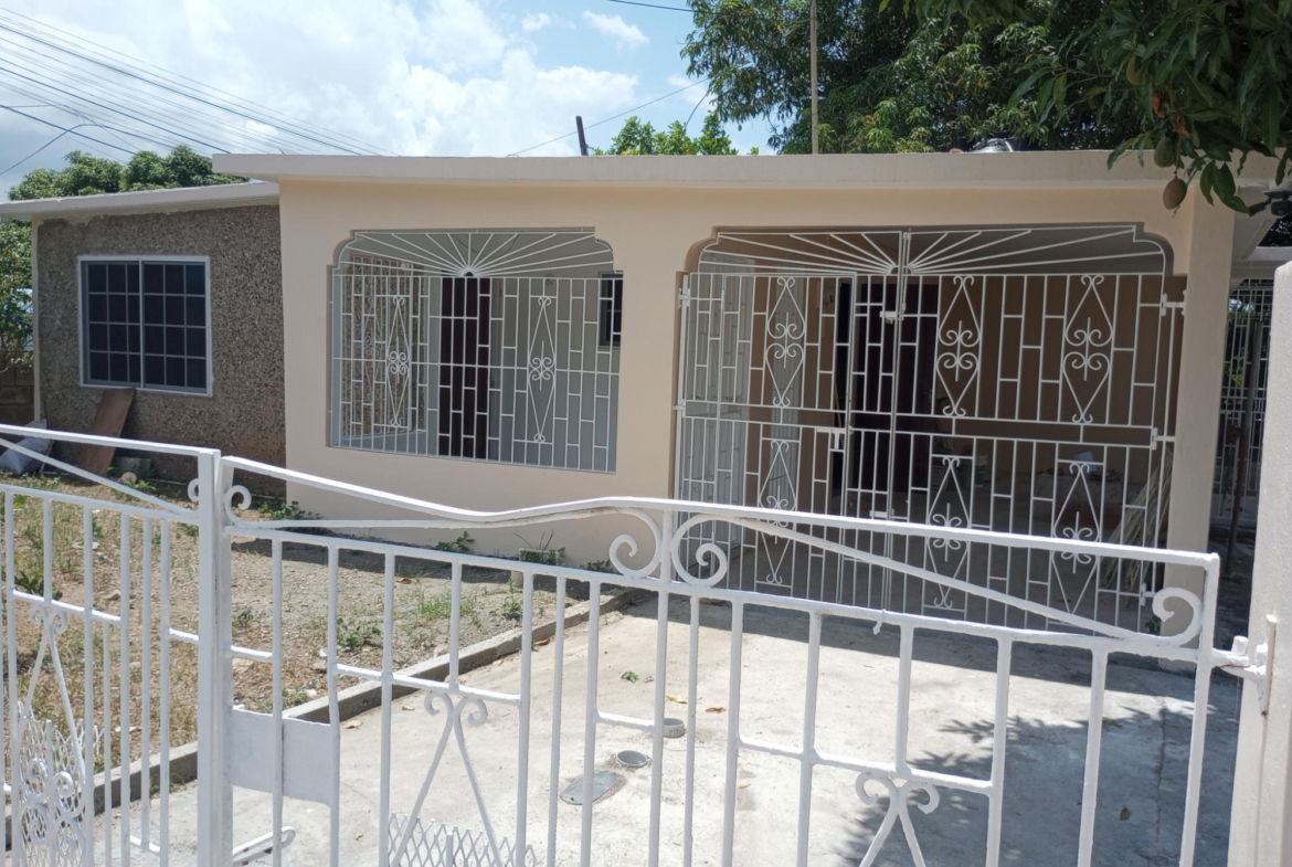 Second image of 32 Ensom Crescent, sp Town in Ensom City, St. Catherine, Jamaica - property is For Rent