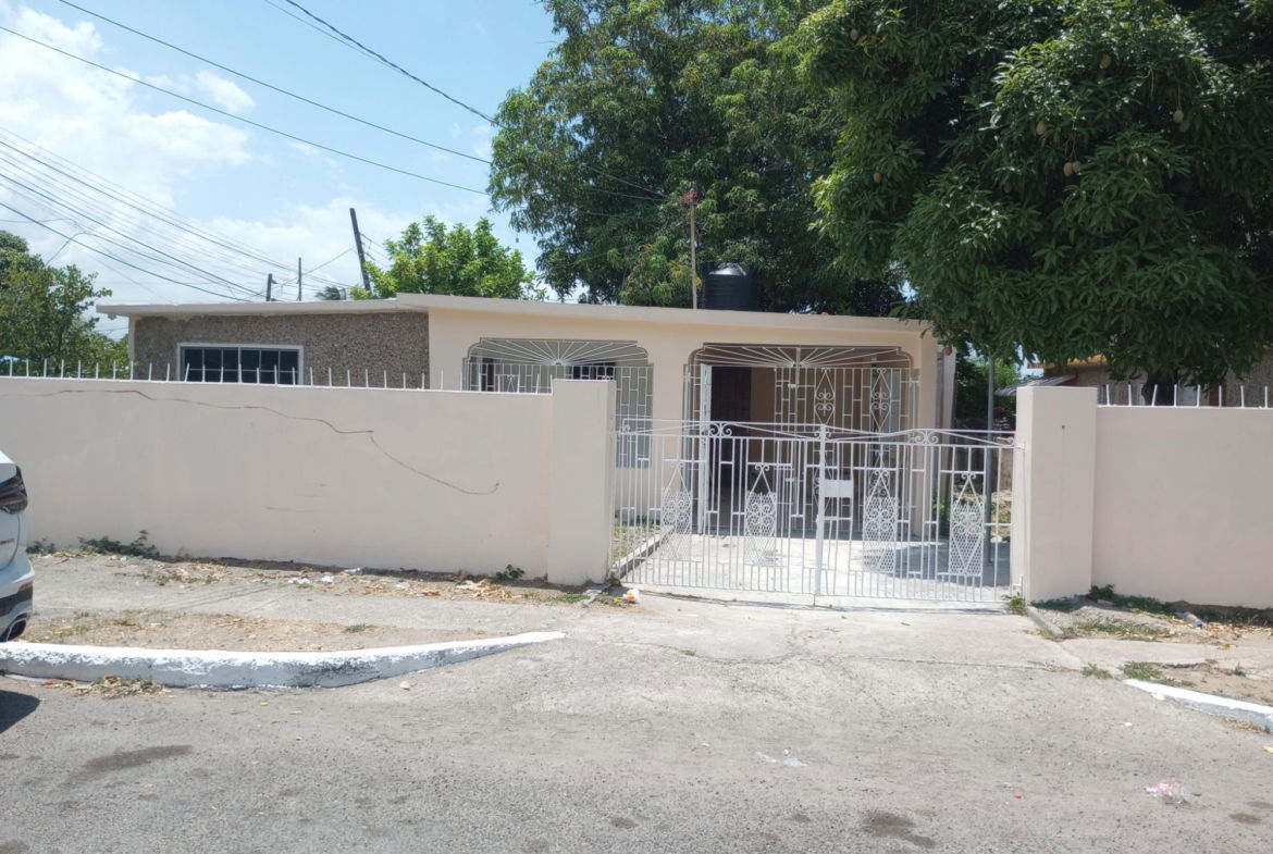 First image of 32 Ensom Crescent, sp Town in Ensom City, St. Catherine, Jamaica - property is For Rent