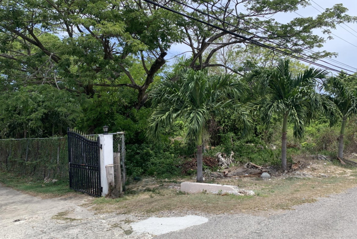 Third image of 40 Edinburgh Avenue in Ironshore, St. James, Jamaica - property is For Sale