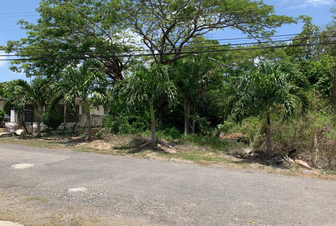 Ninth image of 40 Edinburgh Avenue in Ironshore, St. James, Jamaica - property is For Sale