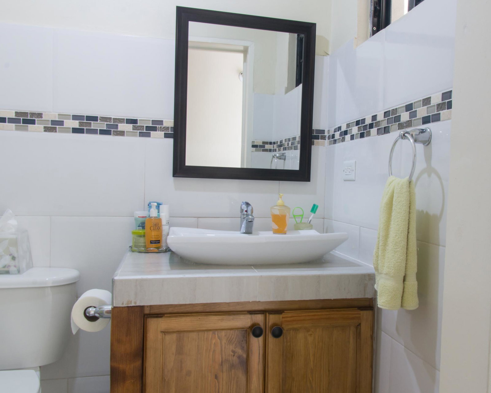 Third image of Sherbourne Heights, Kings in Kingston 9, St. Andrew, Jamaica - property is For Rent