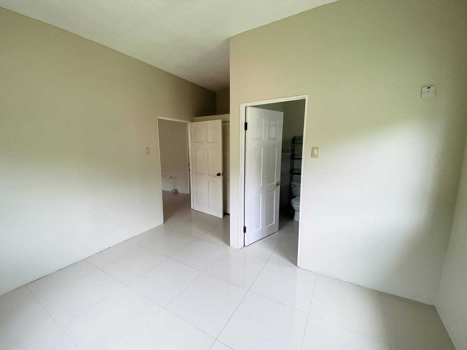 Eighth image of 9-1 Brentwood Terrace in Kingston 19, St. Andrew, Jamaica - property is For Rent