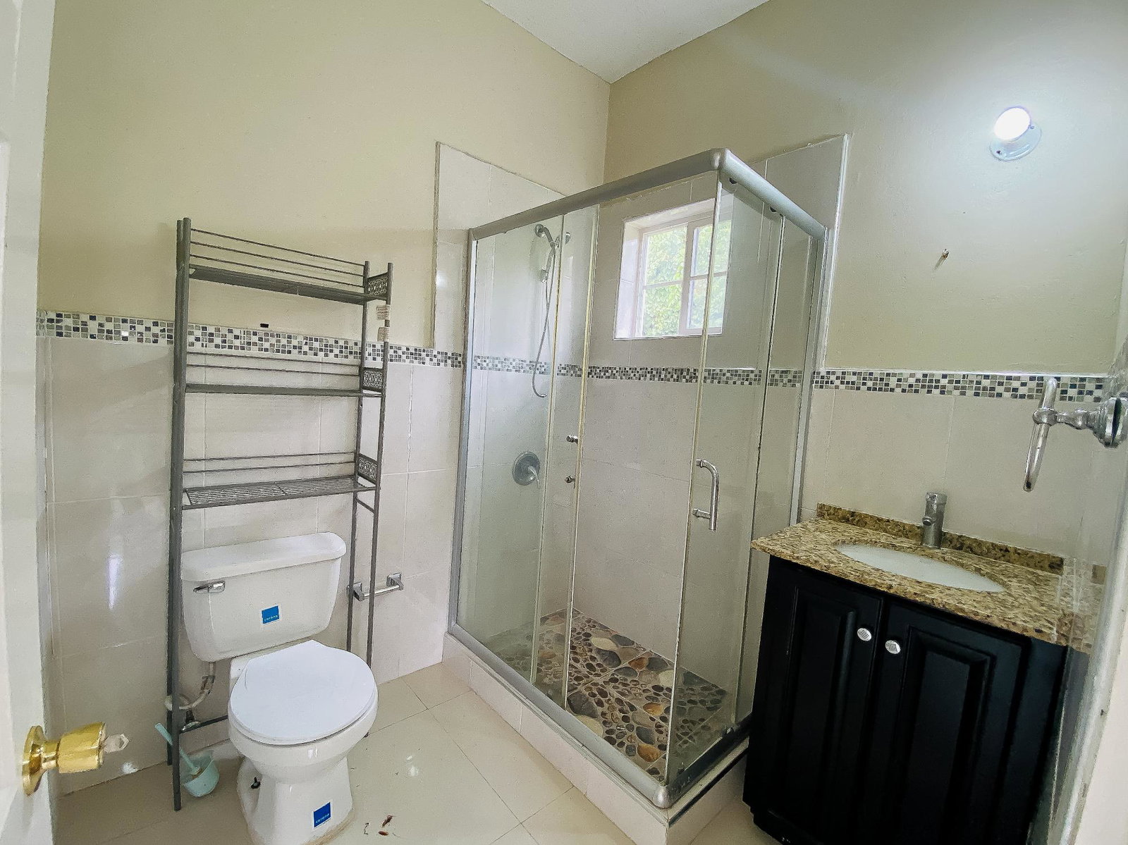 Ninth image of 9-1 Brentwood Terrace in Kingston 19, St. Andrew, Jamaica - property is For Rent