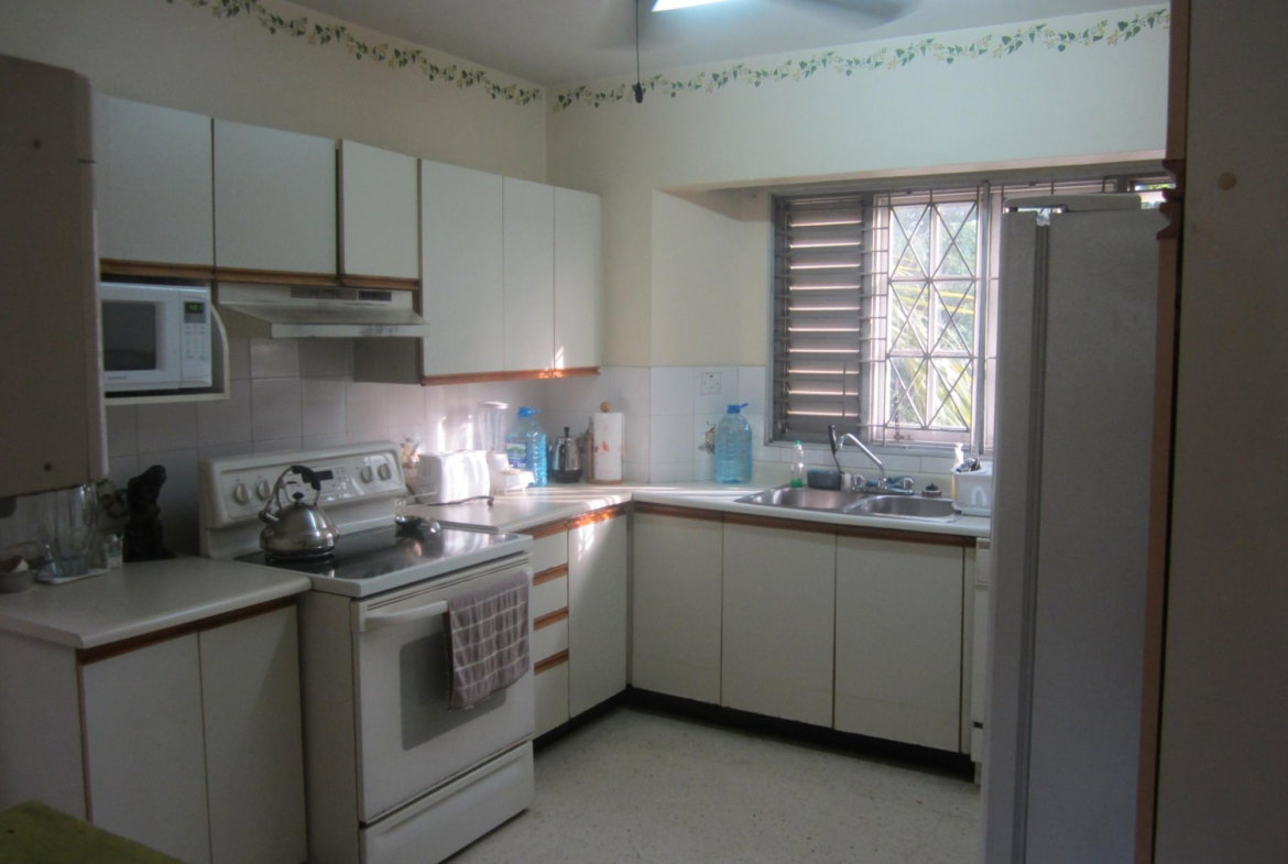 Tenth image of 6-11b Devon Manor Waterloo Road in Kingston 10, St. Andrew, Jamaica - property is For Rent