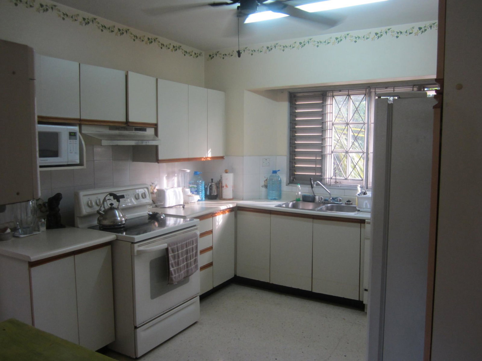 Spacious-2-Bedroom-Apartment-for-Rent-at-Devon-Lodge-St.-Andrew-Jamaica Tenth image of 6-11b Devon Manor Waterloo Road in Kingston 10, St. Andrew, Jamaica - property is For Rent