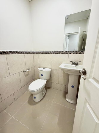 Tenth image of 4-3 Washington Drive in Kingston 10, St. Andrew, Jamaica - property is For Rent