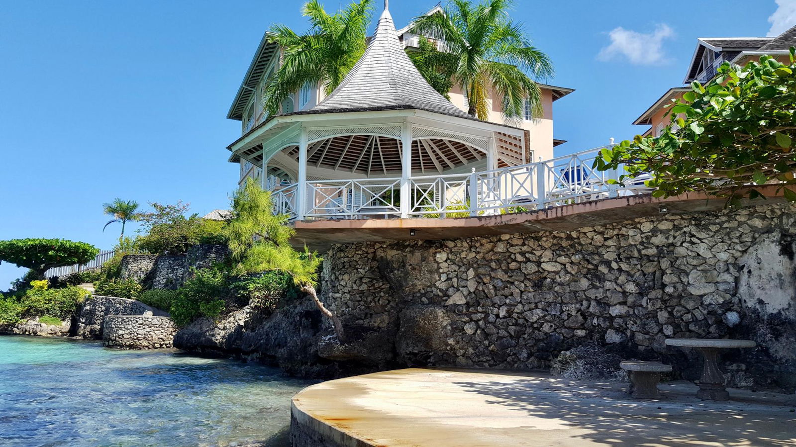 Sixth image of C4-127 Main Street, Ocho Rios in Ocho Rios, St. Ann, Jamaica - property is For Rent