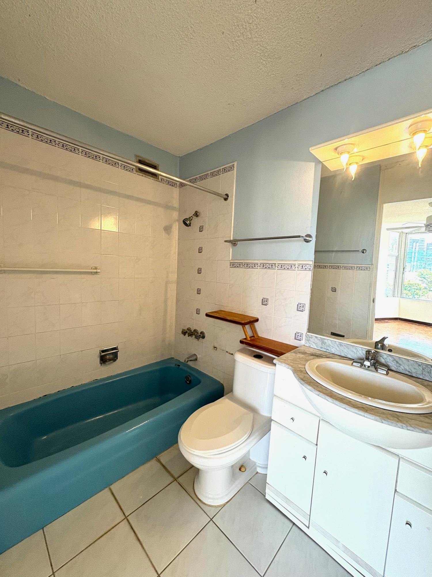 Spacious-2-Bedroom-Apartment-for-Sale-at-Hampshire-House-Kingston Nineteenth image of 17-4 Rekadom Avenue in Kingston 10, St. Andrew, Jamaica - property is For Sale
