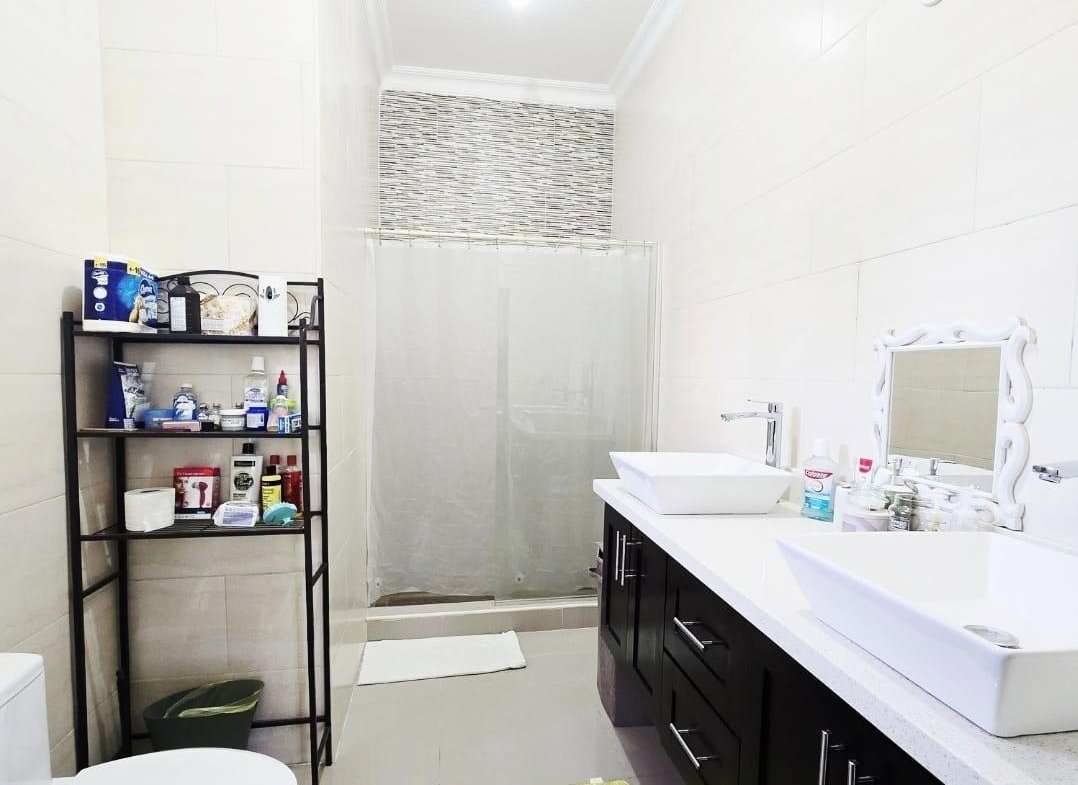 Fifth image of 15-11 1/2 Grosvenor Terrace in Kingston 8, St. Andrew, Jamaica - property is For Sale