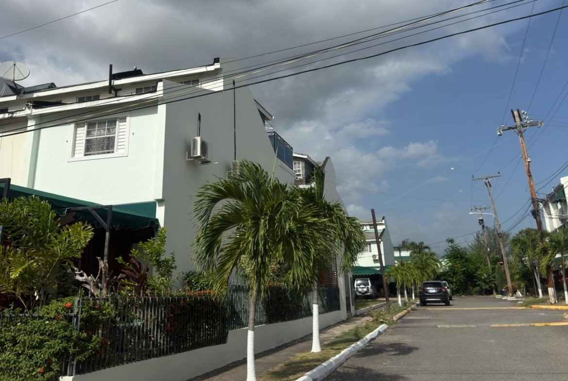 Third image of 10-2a Washington Boulevard in Kingston 20, St. Andrew, Jamaica - property is For Sale