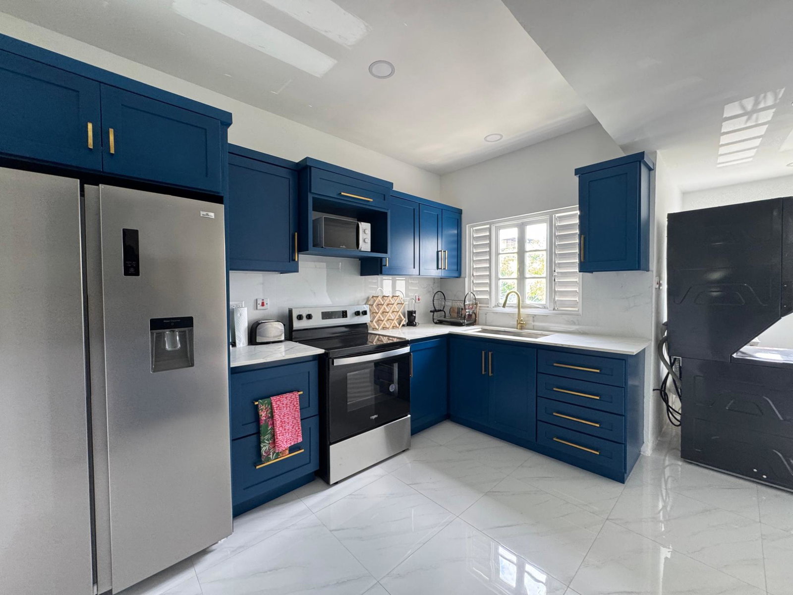 Fourteenth image of 11-25 Haining Road in Kingston 5, St. Andrew, Jamaica - property is For Rent