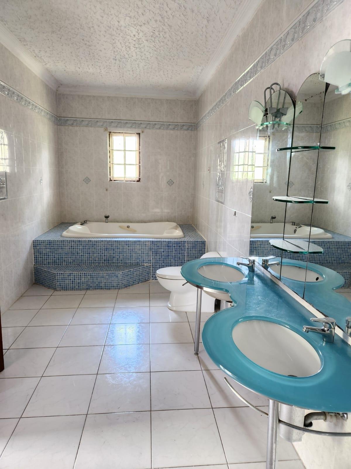Spacious-3-Bed-Apartment-for-Sale-in-Diamond-Court-Stony-Hill-St.-Andrew Twelfth image of Apt #1-27 Diamond Close in Stony Hill P.O., St. Andrew, Jamaica - property is For Sale