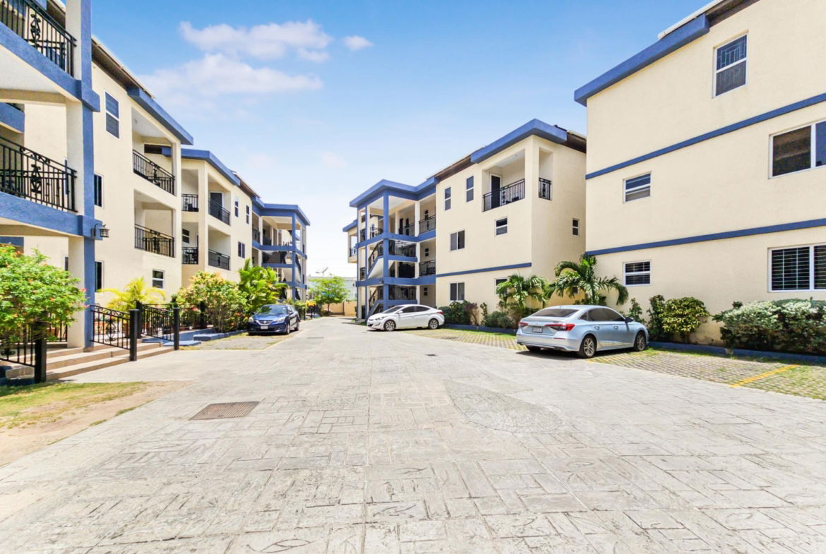 Seventeenth image of 4-4 Upper Musgrave Avenue in Kingston 5, St. Andrew, Jamaica - property is For Sale