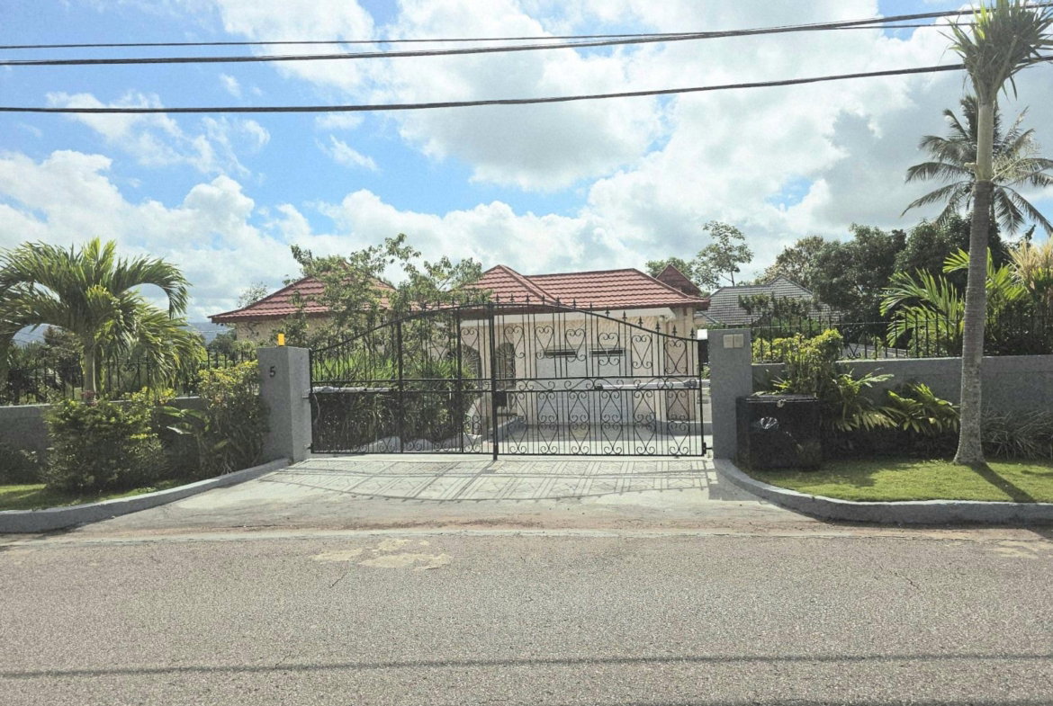Third image of 5 Clifton Drive, Mandeville in Mandeville, Manchester, Jamaica - property is For Rent