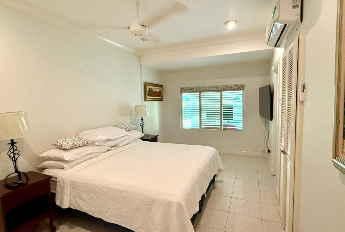 Sixteenth image of 16 Upper Carmel Avenue in Kingston 8, St. Andrew, Jamaica - property is For Rent
