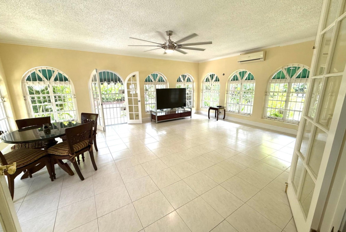 Tenth image of 16 Upper Carmel Avenue in Kingston 8, St. Andrew, Jamaica - property is For Rent