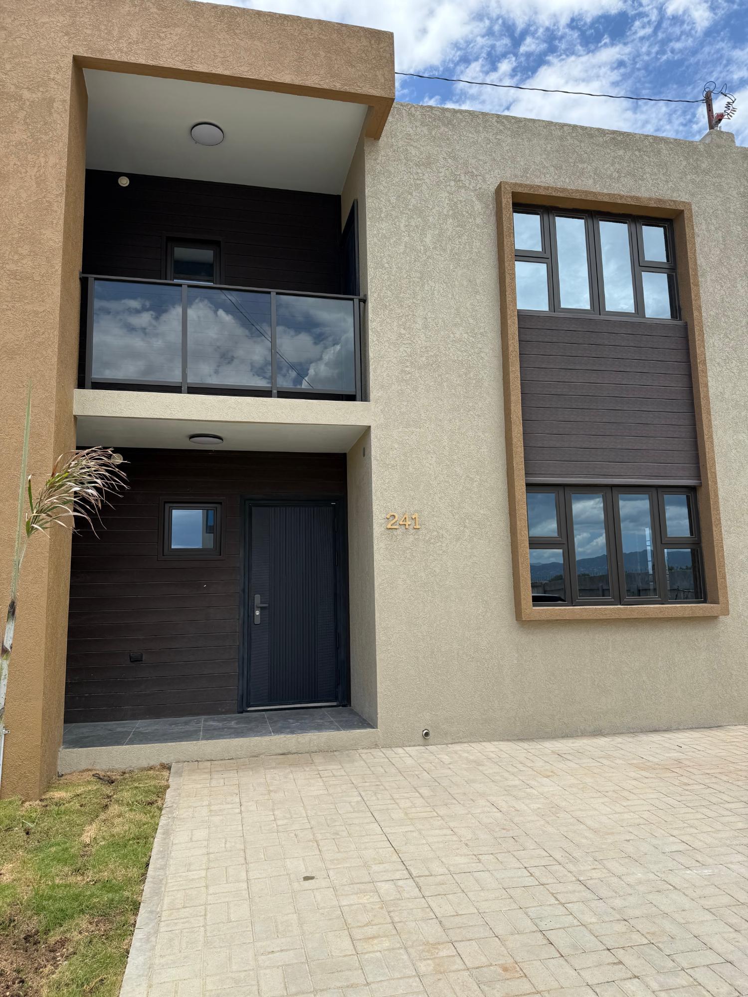Spacious-3-Bedroom-Townhouse-for-Rent-in-Oak-Estate-Portmore-St.-Catherine Second image of 241- Oak Estate in Caribbean Estates, St. Catherine, Jamaica - property is For Rent