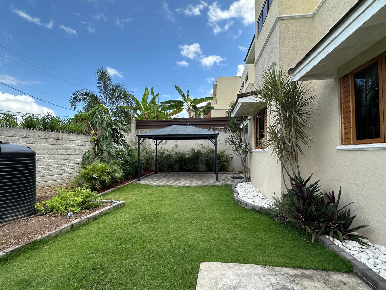 Sixteenth image of 4- Rosa Place in Kingston 6, St. Andrew, Jamaica - property is For Rent