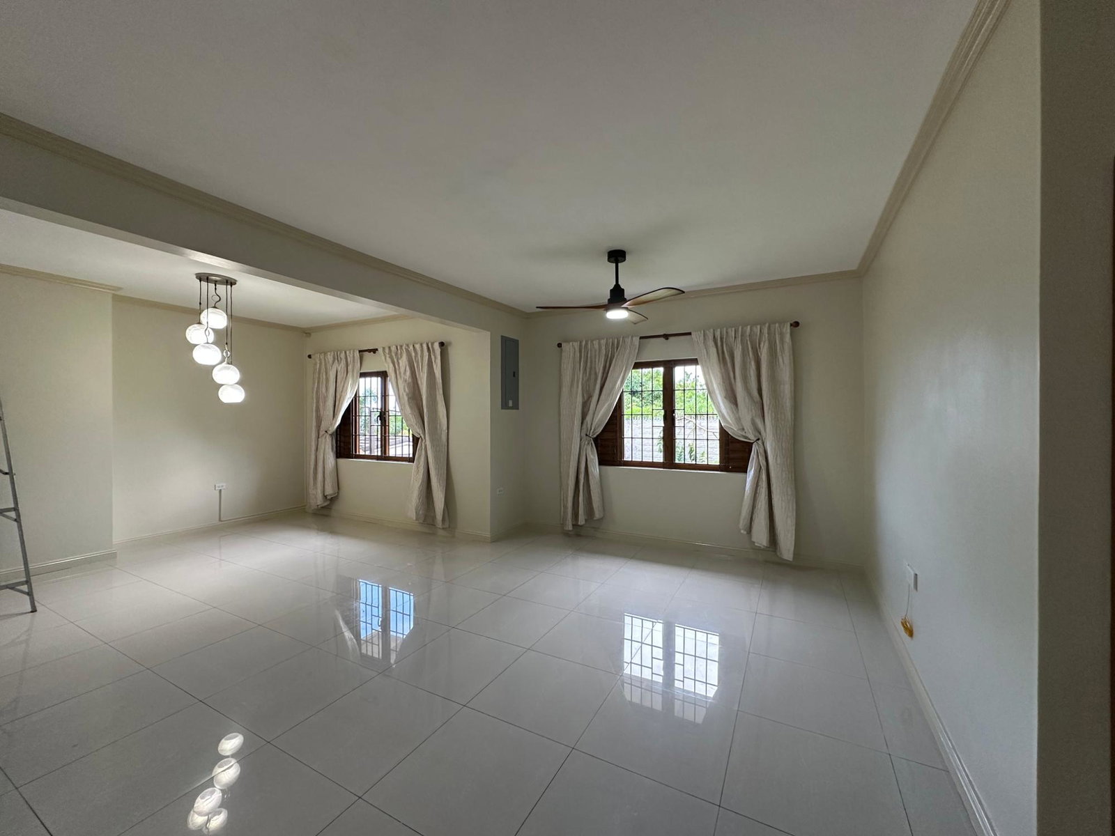Fourth image of 4- Rosa Place in Kingston 6, St. Andrew, Jamaica - property is For Rent
