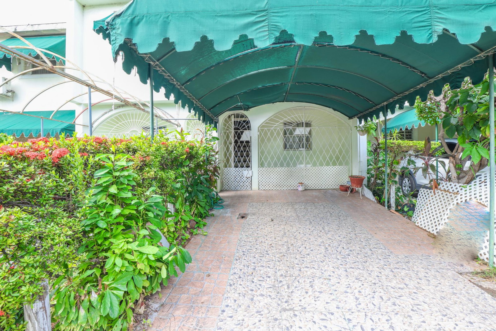 Spacious-3-Bedroom-Townhouse-for-Rent-on-Washington-Boulevard-St.-Andrew-Jamaica Fourth image of 2a Washington Boulevard in Kingston 20, St. Andrew, Jamaica - property is For Rent