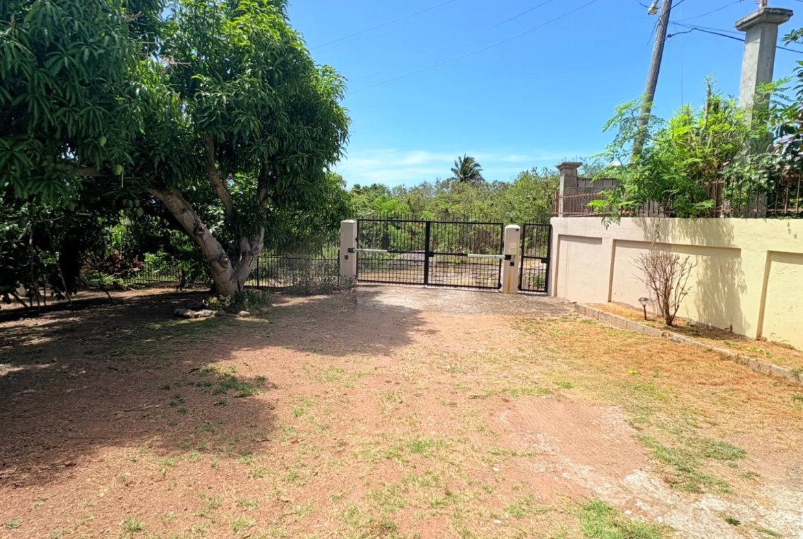 First image of Cue Gardens , Cockpit , f in Freetown, Clarendon, Jamaica - property is For Sale