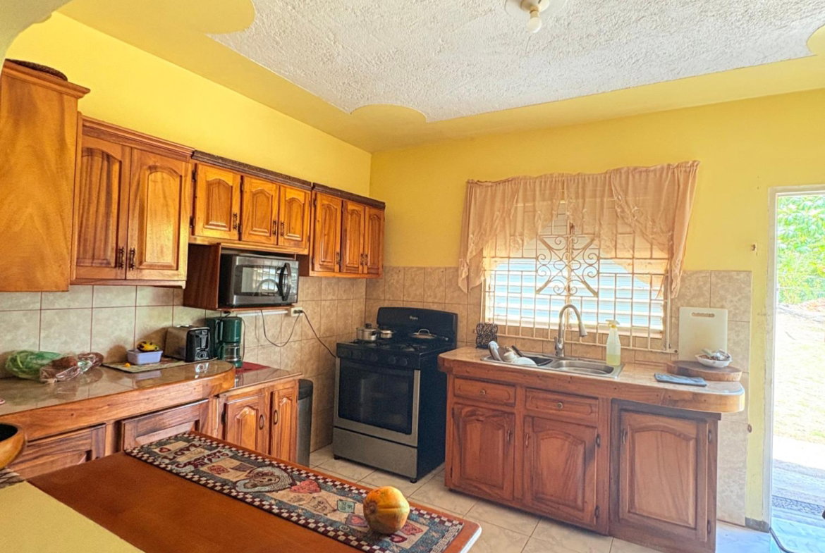 Ninth image of Cue Gardens , Cockpit , f in Freetown, Clarendon, Jamaica - property is For Sale