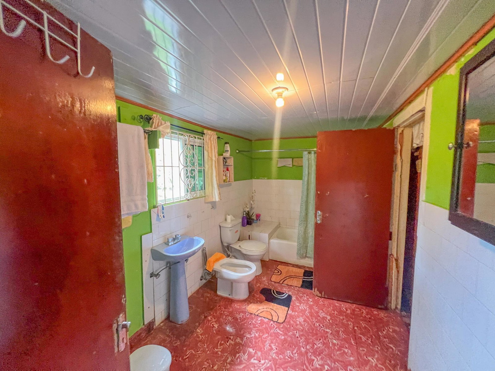 Spacious-4-Bedroom-House-for-Sale-in-Daleys-Grove-Manchester-Jamaica Seventeenth image of 4 Daleys Grove in Newport, Manchester, Jamaica - property is For Sale