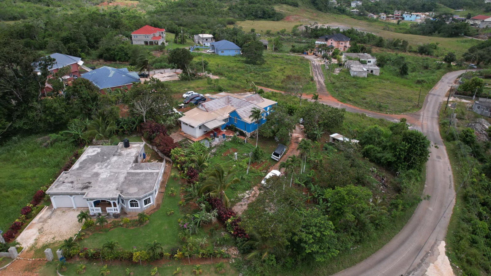 Spacious-4-Bedroom-House-for-Sale-in-Daleys-Grove-Manchester-Jamaica Fourth image of 4 Daleys Grove in Newport, Manchester, Jamaica - property is For Sale