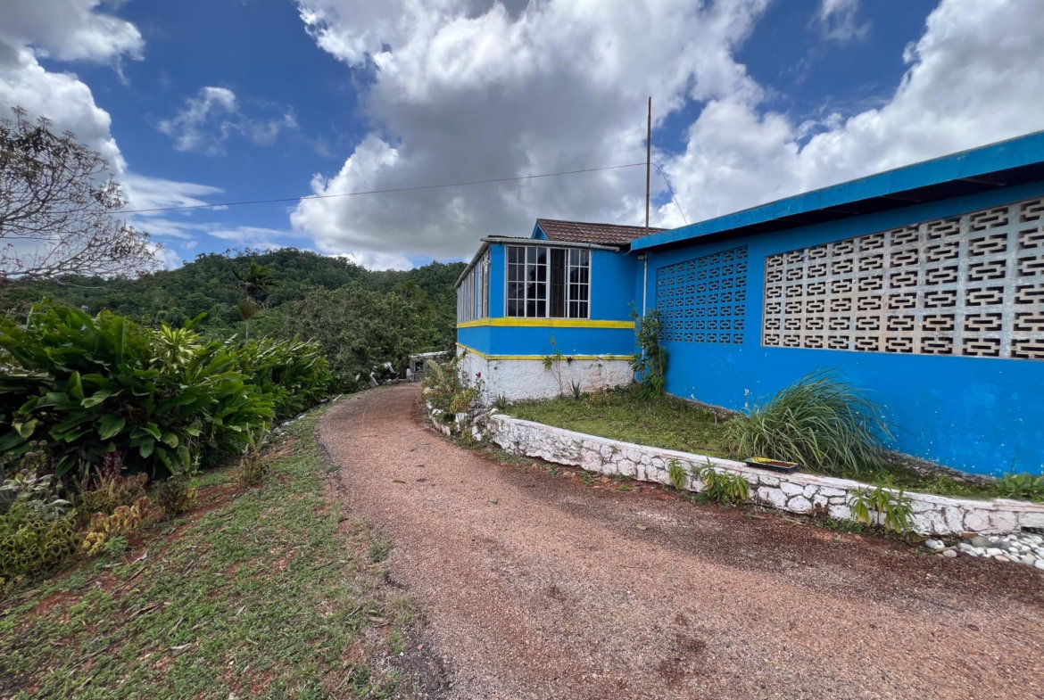 Sixth image of 4 Daleys Grove in Newport, Manchester, Jamaica - property is For Sale